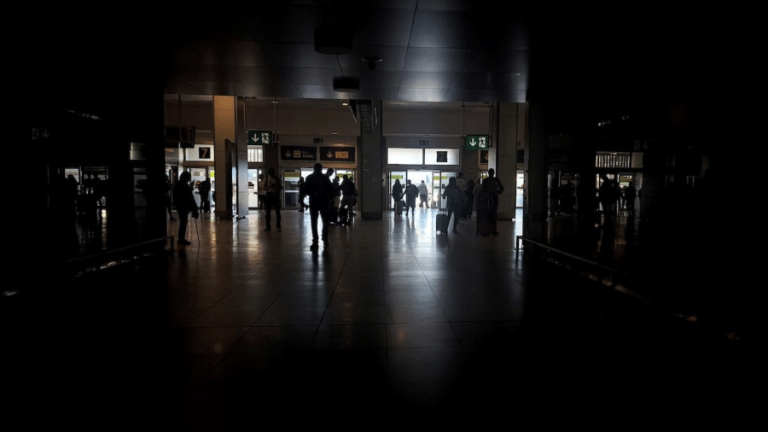 aeroporto-de-barajas-na-espanha-1745847523273_v2_900x506